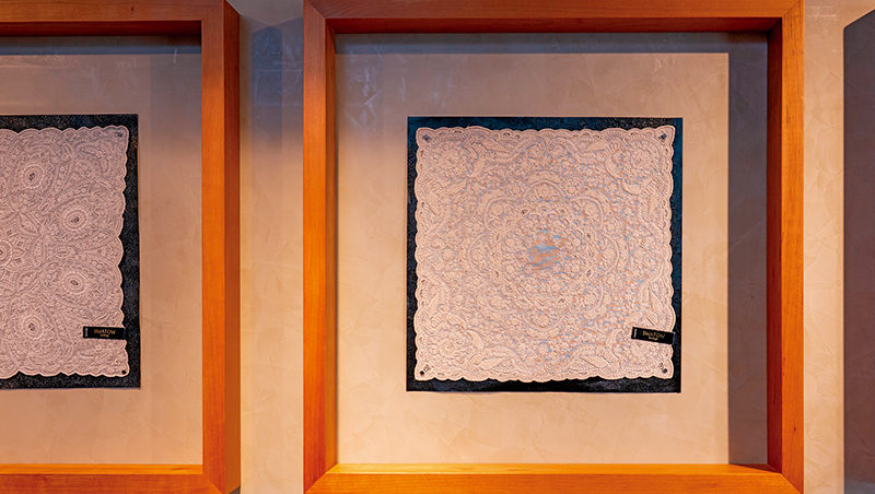 打開就是一幅畫　日本百年「手帕博物館」登台