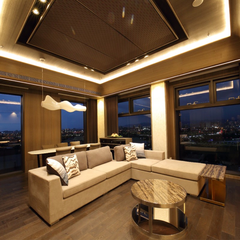 浮雲客棧總統套房集中體現「文化、環保、科技、款待」四大品牌理念，提供兼具舒適、隱私與尊榮感的專屬場域。