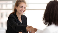 你不是談不到高薪，是一直用錯方式！高手從不這樣談薪水