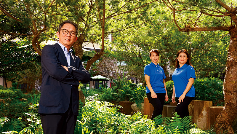 從扛瓦斯桶到第一家上市長照集團，青松靠小七思維打破苦哈哈宿命