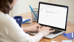 ChatGPT活用術：職場電子郵件怎麼寫？提示詞一次看