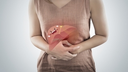 60歲婦人不喝酒無肝炎卻患肝癌！醫師揭密：愛吃這一食物惹禍