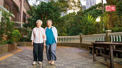 眼科權威為失智父抗戰10年、45%家人被迫盜領救命錢…人生最大風險管理怎自保