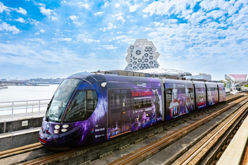 2026高雄冬日遊樂園超人力霸王主題輕軌、公車