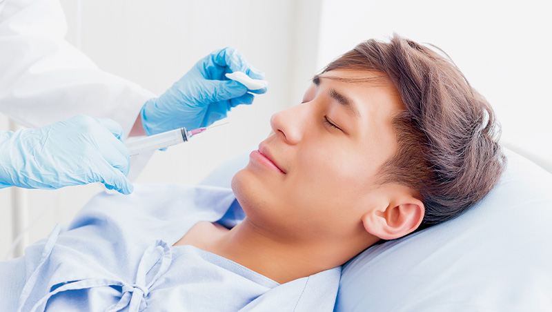 熱賣關鍵字3：男性悅己》男性醫美、保養崛起，「愛美陪跑員」2招搶商機