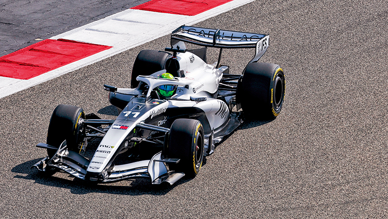 解構賽道上的美式逆襲　凱迪拉克加入F1的視覺與權力戰