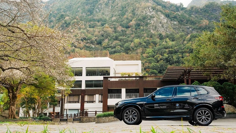 太魯閣晶英酒店推出「BMW系列兩天一夜自駕暢遊太魯閣」住房專案，平日雙人入住12,800元+10%起