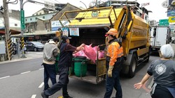 2026過年垃圾車懶人包》除夕幾點停收？初四恢復嗎？全台春節清運時間、大型廢棄物預約一次看