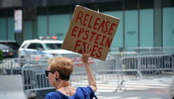 300萬頁艾普斯坦文件披露權貴一覽：含川普、馬斯克、英國前王子安德魯