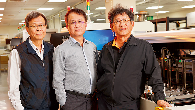 傳產小廠養光學博士、股價飆千元！竑騰體諒哲學跨檢測戰場