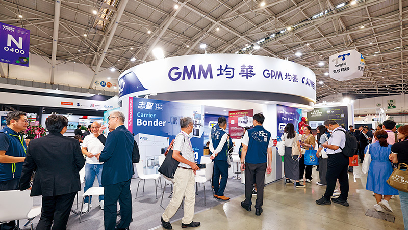 讓自己當「最早上牌桌的人」，均豪兩度轉型躍檢測尖兵