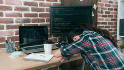 BCG揭職場新危機！什麼是讓人精神耗弱的「AI腦疲勞」？