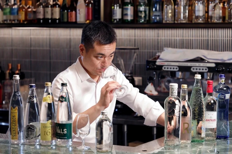 台灣首名品水師夏豪均