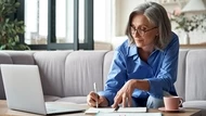 65歲後能做什麼？退休後找不到人生價值，中高齡「微型工作」正當紅