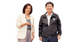 它不再純代工，7年營收增5成！鴻海劉揚偉：用「分而治之」解題