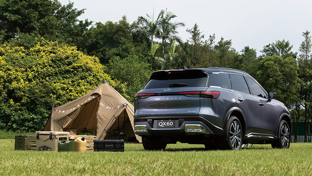 身為擁有標準三排乘坐空間的SUV，QX60擁有高彈性空間機能。無論是週末的家族露營或三代同堂出遊，都能讓企業主從容卸下平日的高壓，將無價時間留給最重要的家人。