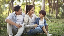 孩子為何越問越不說？專家：把「為什麼」換成這3個字