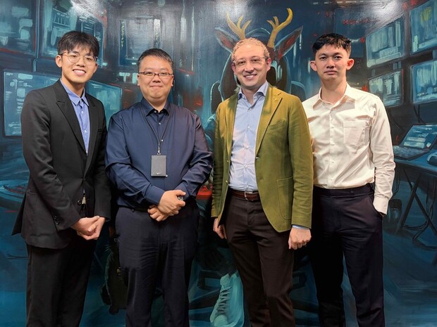 Jack 表示，哲煜科技是乙方，但拒絕成為只依照規格執行的接案公司。