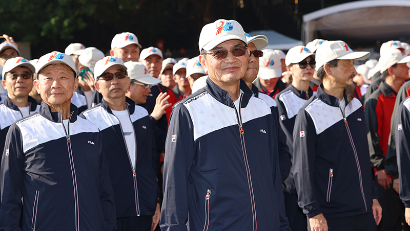 南亞科淨利暴增，股價為何跳水？破解「長鑫恐慌」：2028年才是關鍵戰場