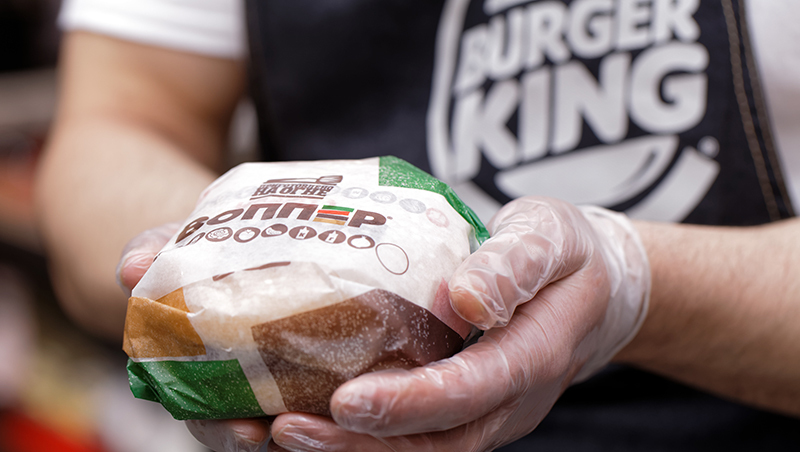 停賣華堡，叫顧客去麥當勞買大麥克...市場老三漢堡王一箭雙雕的行銷高招