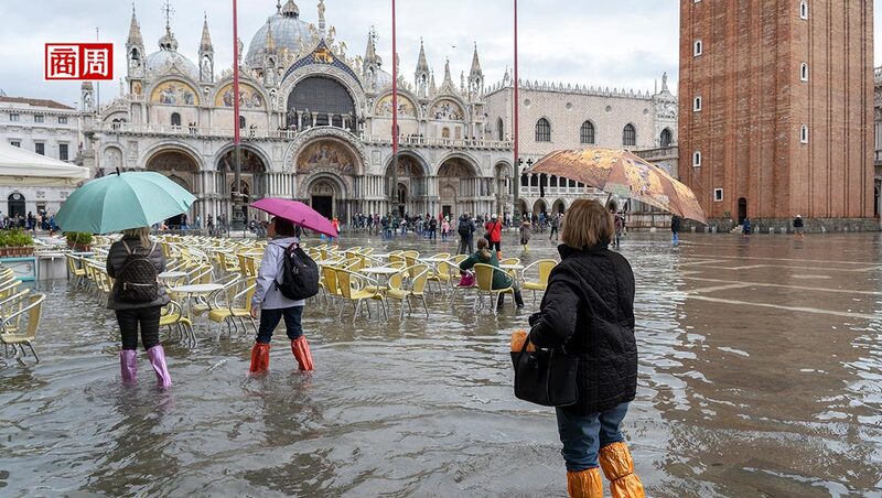 威尼斯被末日水患淹慘！5萬島民公投結果，決定為錢死或救家園？