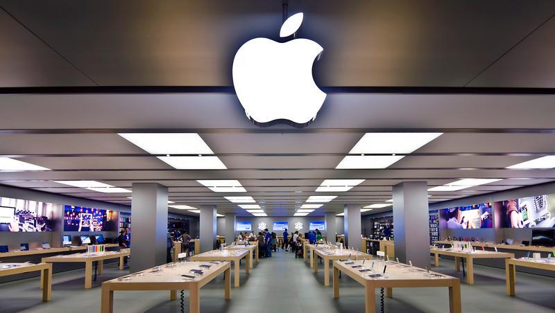 蘋果專賣店走下神壇！修手機、結帳都等超久，到底發生什麼事？