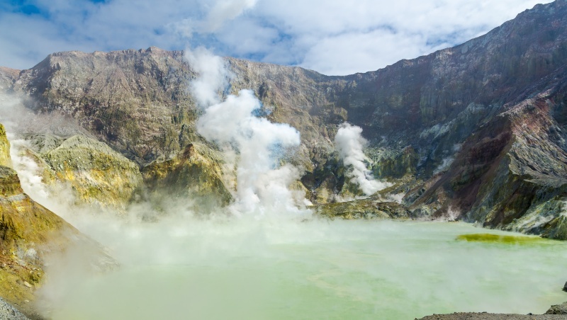 他們被騙去爬活火山？旅行社話術 怎樣害死18人