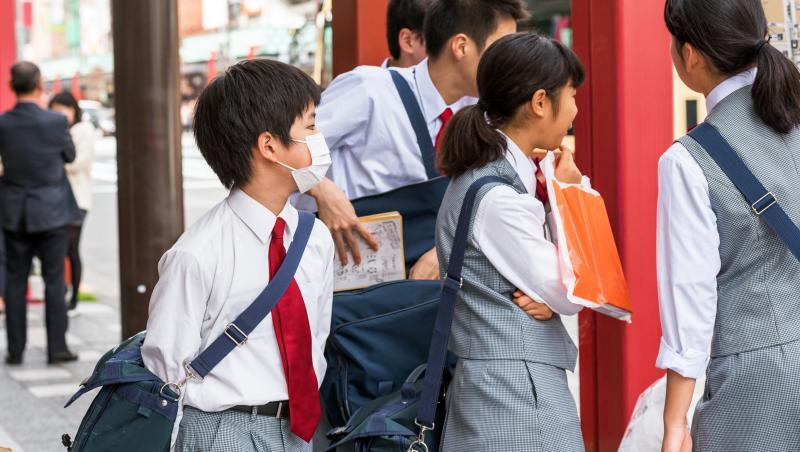 日本停課後，企業為家有學童的員工做了這些事