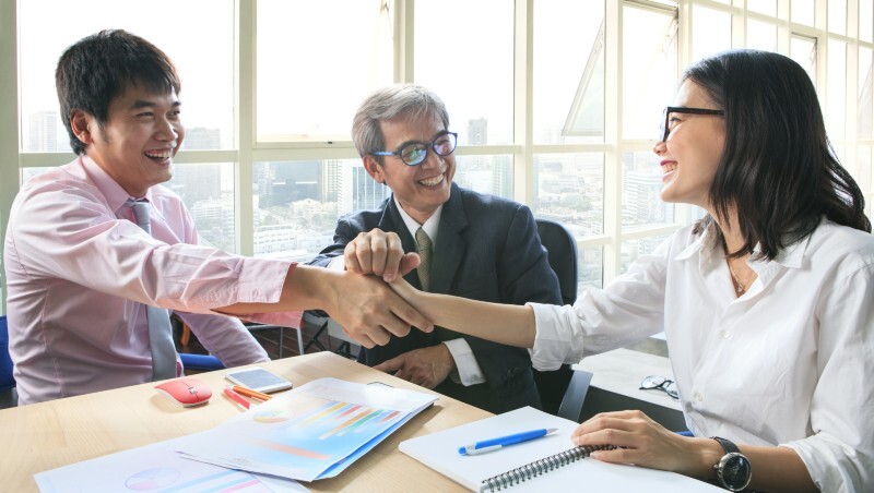 要帶出「互信感」超強的團隊，主管一定要拆掉的3枚管理炸彈