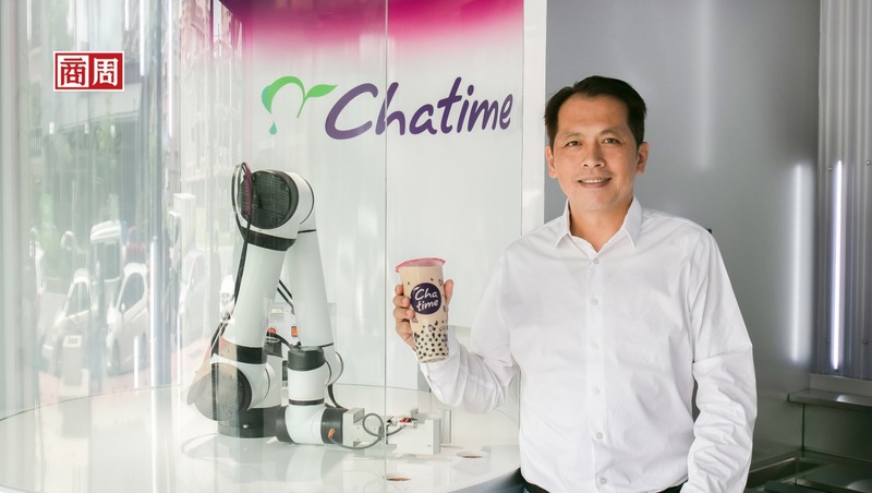 機器人搖珍奶！年營收50億元的日出茶太創辦人為何要開智慧店？