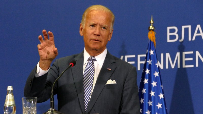 美國大選再添變數！拜登陣營至少3人染疫，賀錦麗暫停親自參與造勢