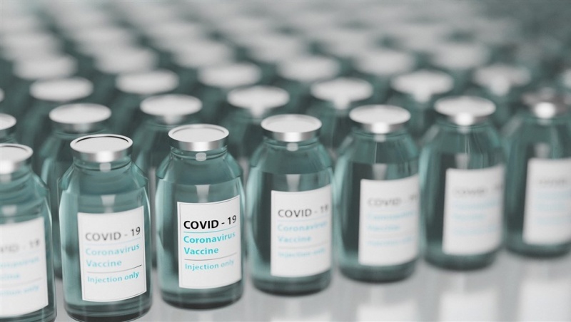 疫苗確定要來了！指揮中心證實：台灣列COVAX首波名單，最快2月到貨