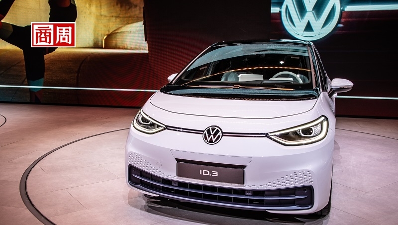 福斯說要做電動車，股價創2009年以來新高！為什麼賓士、BMW沒讓市場high？