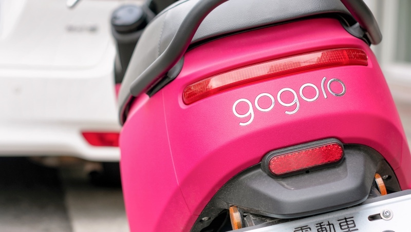 鴻海、Gogoro結盟，關鍵不在電池？劉揚偉：要讓台灣電動車「出海」