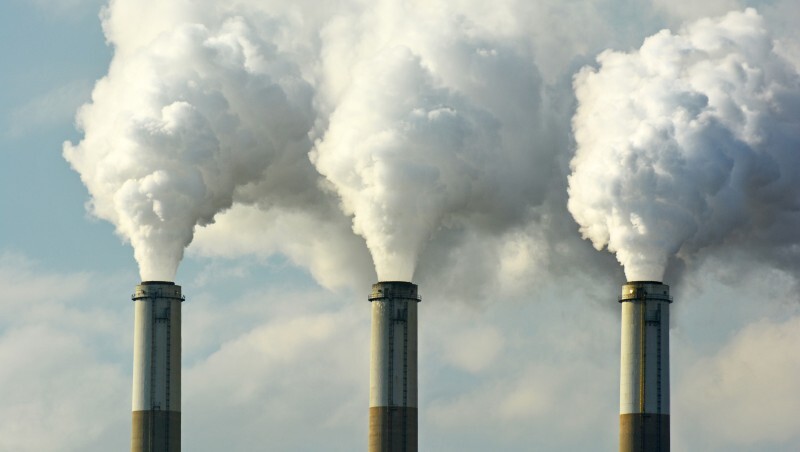 2050淨零》碳價太低，恐成企業負擔？7成排碳大戶同意漲2倍