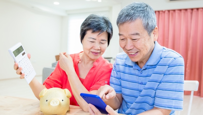 退休金請領再延1歲，這群人最先受影響！3重點搞懂勞保年金請領資格、權益