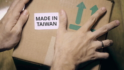 防中國報復卡關，蘋果台鏈產地須標「中國台灣」
