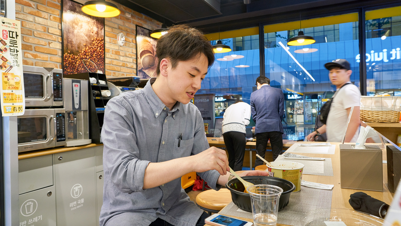 韓國年輕人吹起摳門理財風⋯流行吃便利商店、日領存款利息