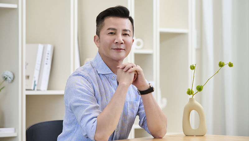 Sofwave 索夫波彷彿為肌膚內建一台膠原蛋白製造機?！童話時尚診所院長陳𩃀璋親解抗老科技的關鍵