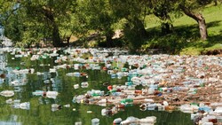 塑膠汙染難解，《全球塑膠公約》將推強制性規定！影響逾7千億美元