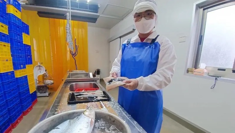 交大第一名畢業、棄碩士返台接家業!台南女兒成虱目魚職人,推食魚教育闖出一片天