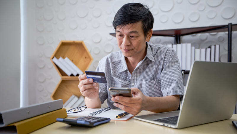 55歲開始存退休金,每月要存多少錢?