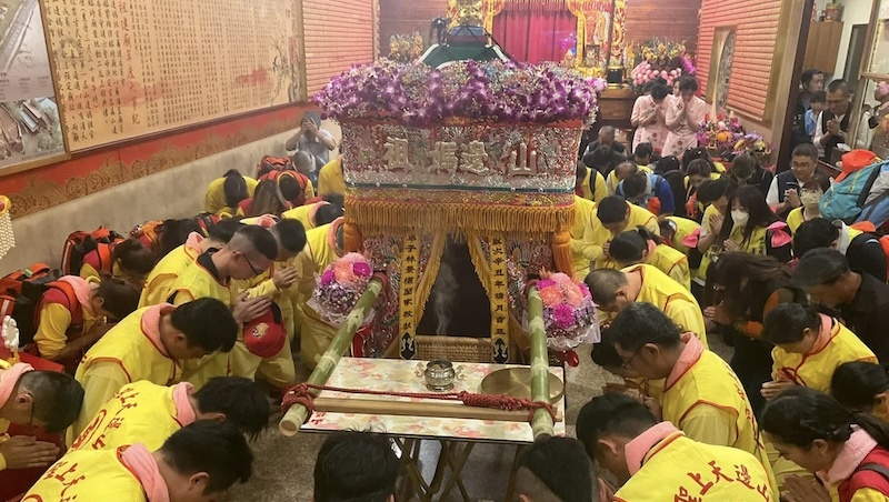跟白沙屯媽祖合轎的山邊媽祖是誰?為何被稱作最時尚媽祖?