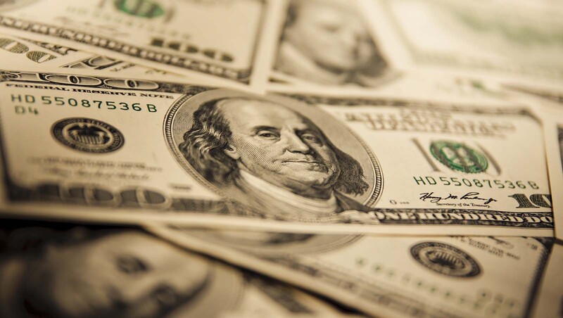 美元還沒貶完？大摩：一年內再跌9％！誰是避險王？分析師看好這幾國貨幣