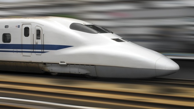 JR鐵路變月老！免費新幹線化身「愛情專車」救日本單身潮