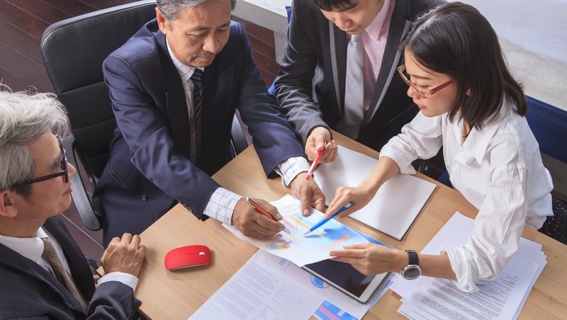 開會卻總是沒人開口?主管先做一個舉動,下屬就敢提意見