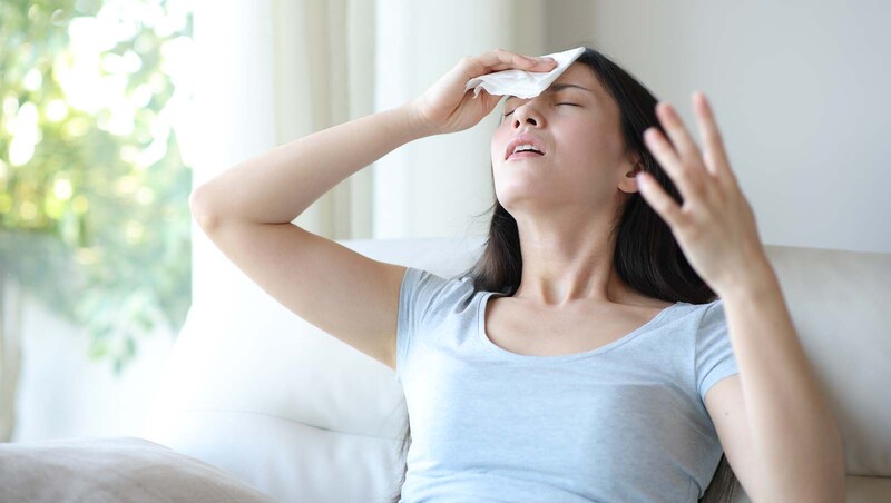 最危險不是戶外!晚上在家也會中暑?醫曝「無感蒸發」陷阱,發現時恐命危⋯