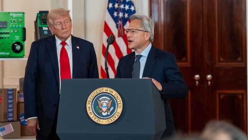 川普對輝達抽成15%！分析：顛覆美國數十年國安政策，企業全新風險來了