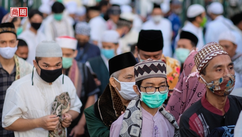 高學歷年輕人逃跑，經濟四面楚歌！印尼正活成開發中國家最脆弱的樣子