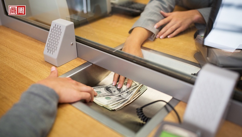 3個科學技巧，保證存到錢！71%美國人正用存款換自由